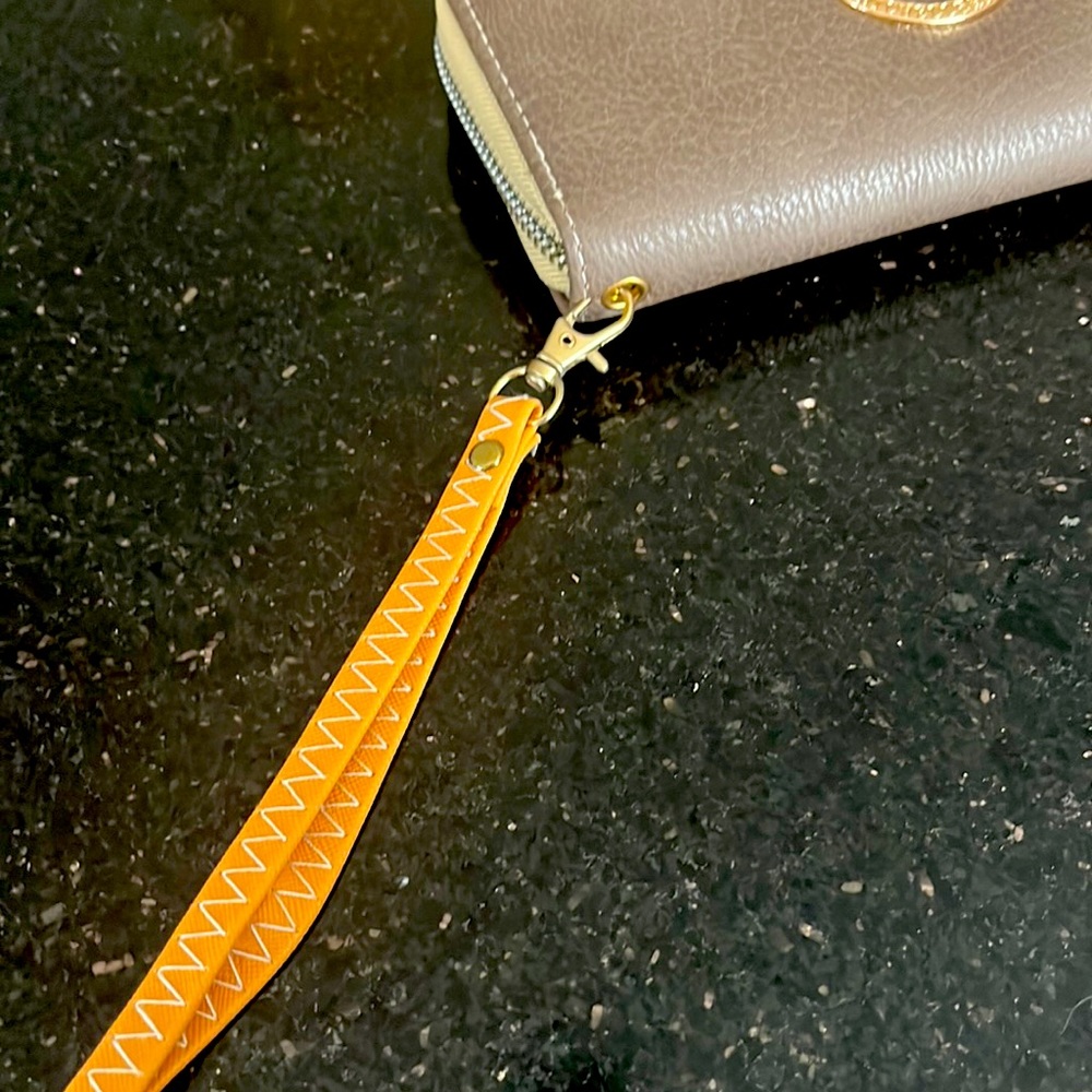 Wallet - Picture 4 of 5